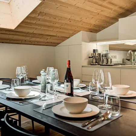 Castorettes, Alpes Agency, Chamonix, Sleeps 6 To 7 *